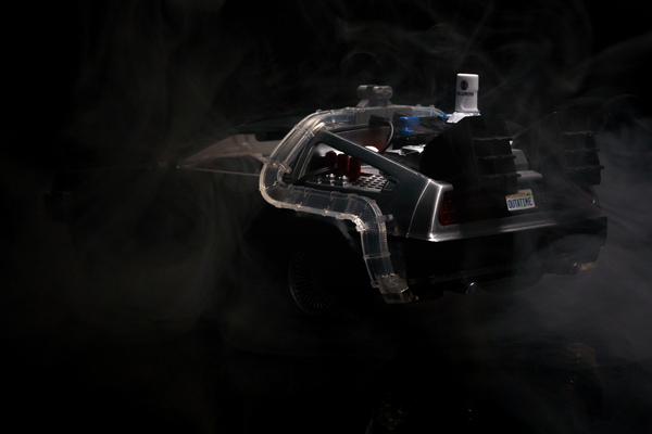 Машина металлическая Jada Назад в будущее 2 Машина времени (1989) со световым эффектом, 1:24, (253255021) - Pampik - 12