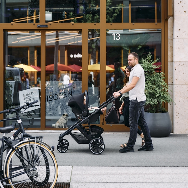 Автокрісло ABC Design Tulip i-Size Black (12005101000) - Pampik - 10