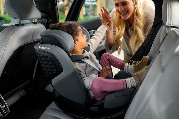 Автокрісло Maxi-Cosi Emerald 360 S Tonal Black (8620104110) - Pampik - 32