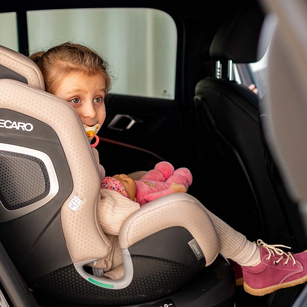 Автокрісло Recaro Xenon 1 Kid Elegant Beige (B1103060) - Pampik - 9