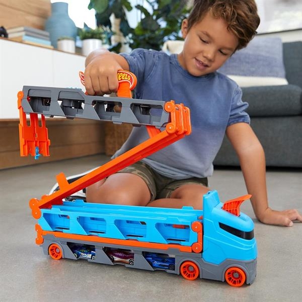 Вантажівка-транспортер Hot Wheels Суперперегони з 3 базовими машинками 1:64 (GVG37) - Pampik - 8