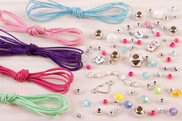 Набор для создания шарм-браслетов Make it Real Яркая радуга 75 эл. (MR1206) - Pampik - 3