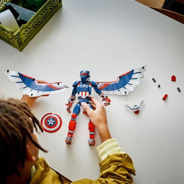 Конструктор LEGO Super Heroes Фігурка Нового Капітана Америка для складання 359 деталей (76296) - Pampik - 9