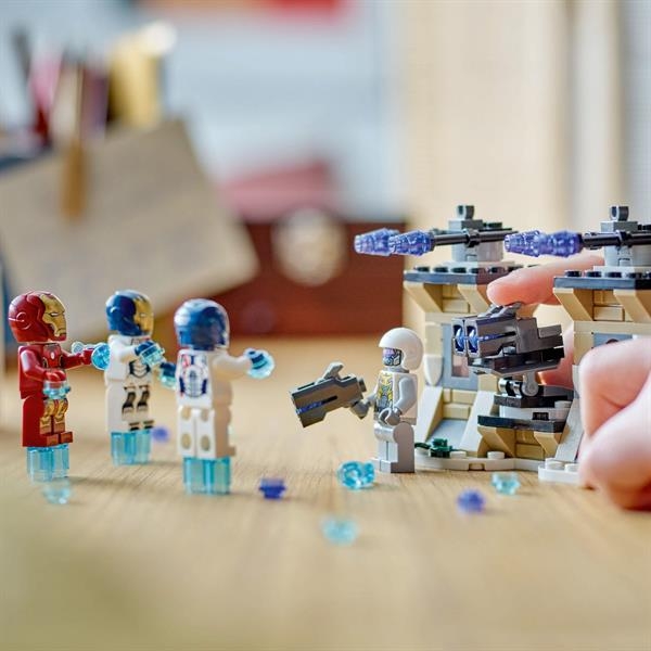 Конструктор LEGO Super Heroes Залізна людина і Залізний легіон проти солдата Гідри 135 деталей (76288) - Pampik - 7