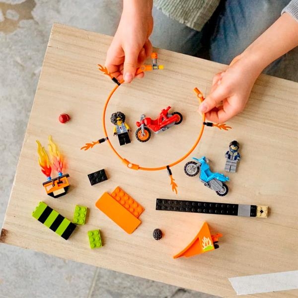 Конструктор LEGO City Stuntz Змагання каскадерів 73 деталі (60299) - Pampik - 9