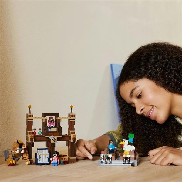 Конструктор LEGO Minecraft Бійцівський ринг у лісовому маєтку, 491 деталь (21272) - Pampik - 8