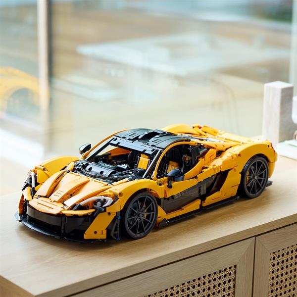 Конструктор LEGO Technic McLaren P1 3893 детали (42172) - Pampik - 2