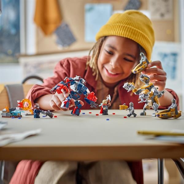 Конструктор LEGO Super Heroes Месники Завершення Тор проти Чітаурі, 373 деталі (76322) - Pampik - 4