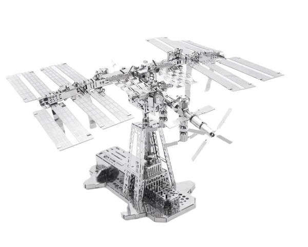 Колекційна модель-конструктор Metal Time Astronaut's Lodge Космічна станція МКС, механічна (MT017) - Pampik - 2