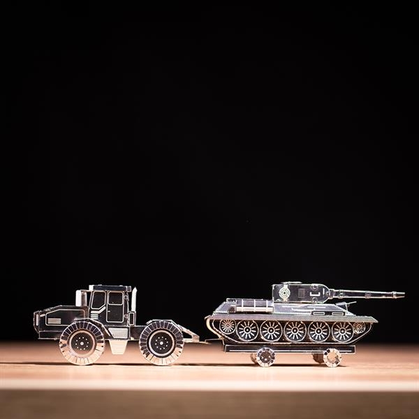 Колекційна модель-конструктор Metal Time Tractor Slobozhanets Трактор ХТЗ (MT074) - Pampik - 5