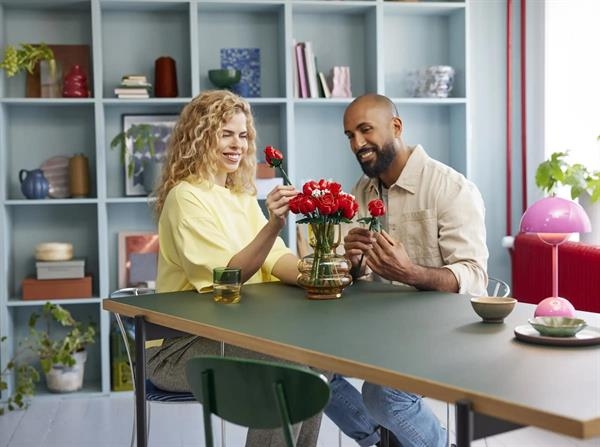 Конструктор LEGO Botanicals Букет троянд 822 деталі (10328) - Pampik - 3