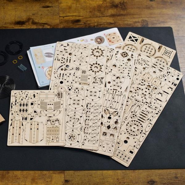 Деревянный механический 3D конструктор Ugears Трицикл UGR-S (70216) - Pampik - 10