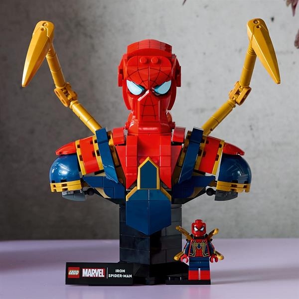 Конструктор LEGO Super Heroes Marvel Погруддя Залізної Людини-павука, 379 деталей (76326) - Pampik - 5