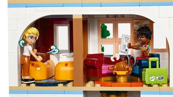 Конструктор LEGO Friends Замковий готель Ночівля і сніданок (42638) - Pampik - 9
