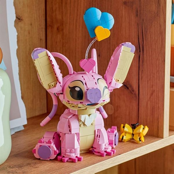 Конструктор LEGO Disney Ангел, 784 деталі (43257) - Pampik - 11