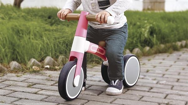 Біговел Hape Перша поїздка триколісний 7" рожевий (E0105) - Pampik - 11