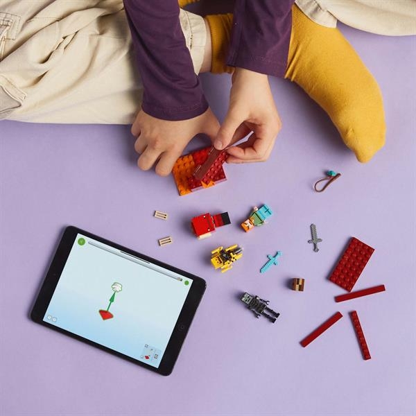 Конструктор LEGO Minecraft Битва з лавою в Незері 99 деталей (21266) - Pampik - 9