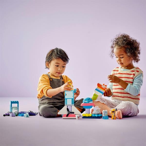 Конструктор LEGO DUPLO Town Пригоди на космічному шаттлі 3-в-1, 58 деталей (10422) - Pampik - 7