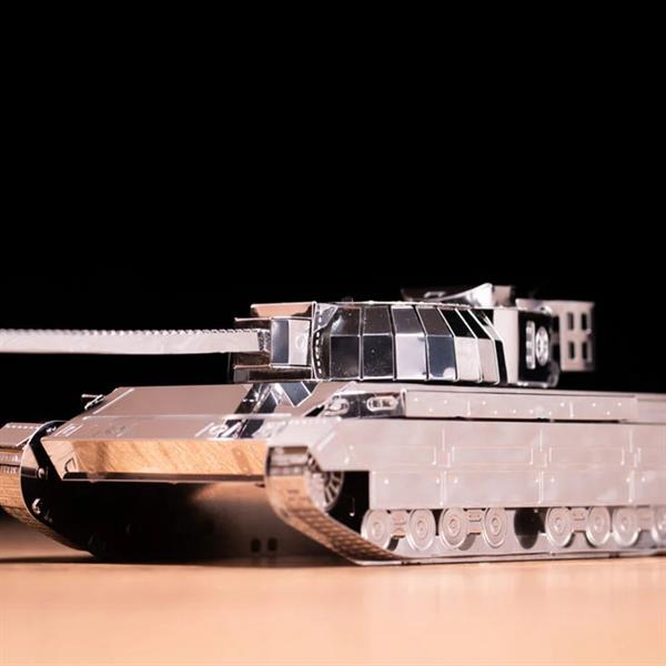 Колекційна модель-конструктор Metal Time World of Tanks Танк Conqueror FV214, 46 деталей (MT069) - Pampik - 6