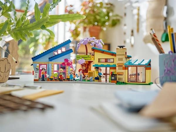 Конструктор LEGO Friends Родинні будинки Оллі й Пейслі (42620) - Pampik - 11