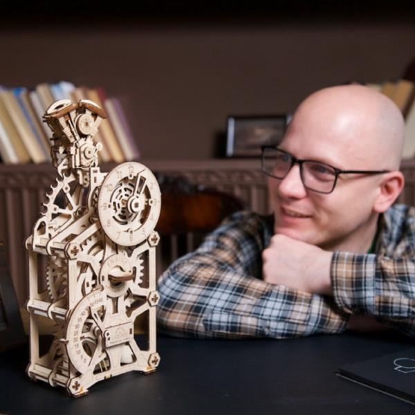Деревянный механический 3D конструктор Ugears Часы двигателя (70217) - Pampik - 10
