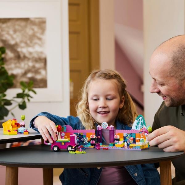 Конструктор LEGO Святкова кімната Ґаббі Gabby's Dollhouse 252 деталі (10797) - Pampik - 6