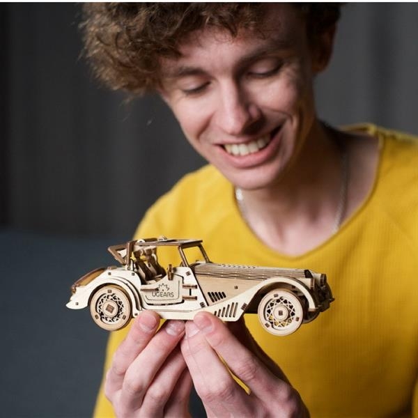Деревянный механический 3D конструктор Ugears Спорткар Ловкая мышь (70202) - Pampik - 9