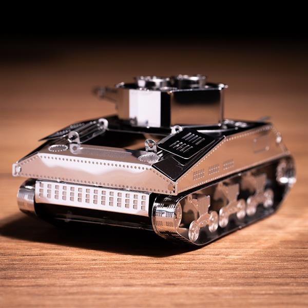 Колекційна модель-конструктор Metal Time World of Tanks танк M4 Sherman (MT070) - Pampik - 3