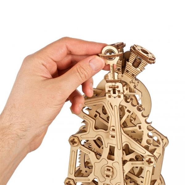 Деревянный механический 3D конструктор Ugears Часы двигателя (70217) - Pampik - 7