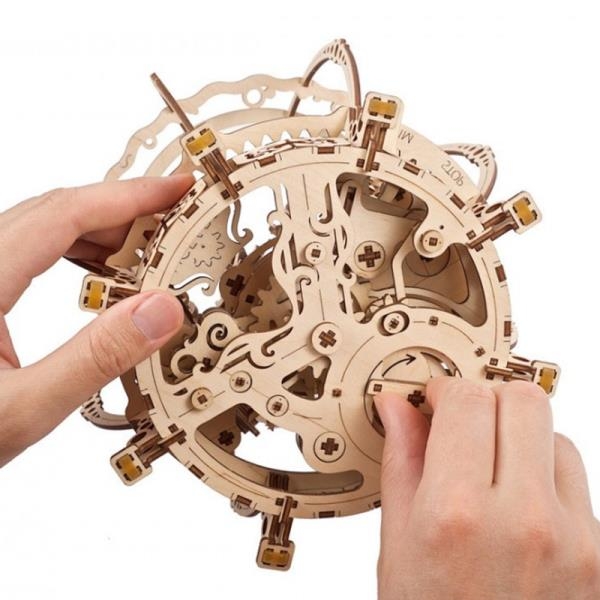 Деревянный механический 3D конструктор Ugears Аквариум (70155) - Pampik - 6