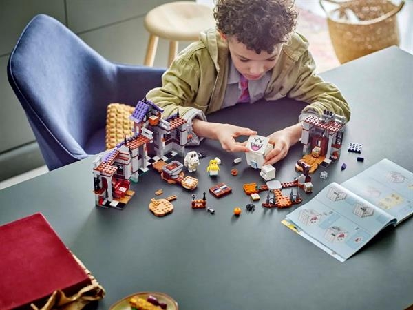 Конструктор LEGO Super Mario Садиба з привидами Бу-короля (71436) - Pampik - 6