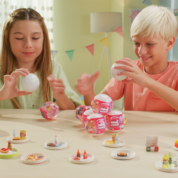 Ігровий набір-сюрприз Mini World Пікнік, в асортименті (2305003) - Pampik - 8