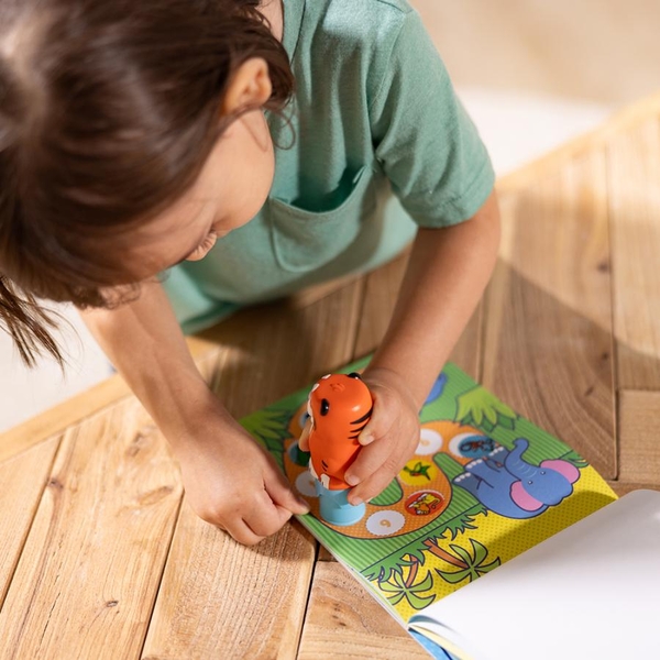 Набір з блокноту та штампу з наліпками Melissa & Doug Sticker WOW! Тигреня (SM93205/6074897) - Pampik - 6