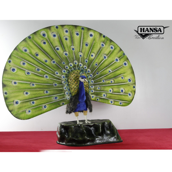 М'яка іграшка Hansa Павич на скелі, ширина 130 см (7687) - Pampik - 2