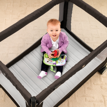 Кроватка-манеж Chicco Lullaby Dream с подвесной игрушкой, черный (79113.51) - Pampik - 5