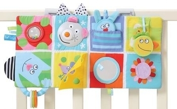 Розвиваючий центр для ліжечка Taf Toys Веселі друзі - Pampik