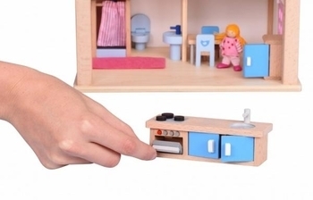 Ляльковий будиночок Goki Дорожній з ручкою (51780G) - Pampik - 3