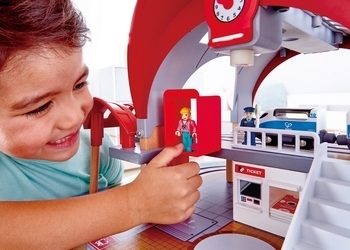 Дитяча залізниця Hape Станція Гранд Сіті (E3725) - Pampik - 2