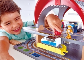 Дитяча залізниця Hape Станція Гранд Сіті (E3725) - Pampik - 3