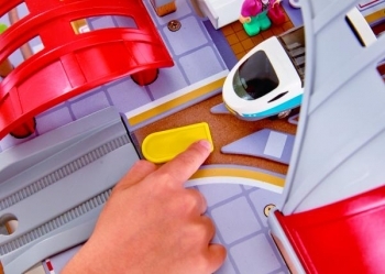 Дитяча залізниця Hape Станція Гранд Сіті (E3725) - Pampik - 12