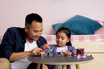 Конструктор LEGO Disney Princess Frozen 2 Дорожні пригоди Ельзи, 116 деталей (41166) - Pampik - 17