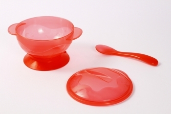 Тарілка на присоску Lindo, з кришкою і ложкою, червоний (Рк 034 черв) - Pampik - 2