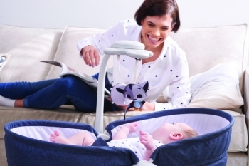 Крісло-ліжечко-гойдалка Tiny Love Мамина любов, синій (1805600030) - Pampik - 9