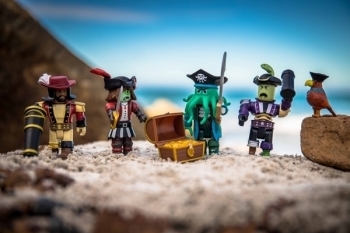 Ігровий набір фігурок Roblox Mix & Match Set Pirate Showdown (ROB0212) - Pampik - 6