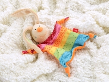 М'яка іграшка-лялька Sigikid Кролик, квадратна, 25 см (40576SK) - Pampik - 5