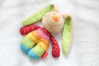 Брязкальце Sigikid Кролик, 15 см (40578SK) - Pampik - 9