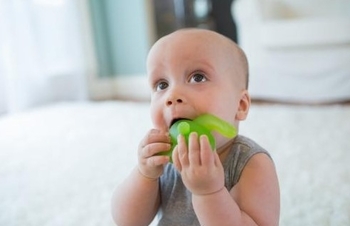 Прорізувач для зубів Dr. Brown's Навгум, зелений (TE500-P2) - Pampik - 2