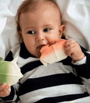 Игрушка-прорезыватель Oli&Carol Краб Оригами - Pampik - 3