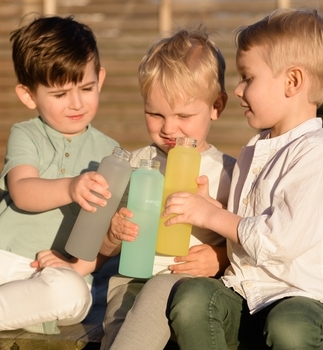 Скляна пляшка для годування Everyday Baby із силіконовим захистом, 300 мл, сірий (10251) - Pampik - 2