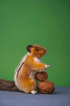 Мягкая игрушка Hansa Сибирский бурундук, 12 см (4832) - Pampik - 2